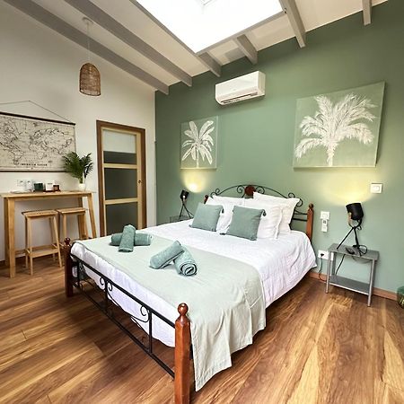 Chambre Independante Au Calme Bed & Breakfast Lamonzie-Montastruc Ngoại thất bức ảnh